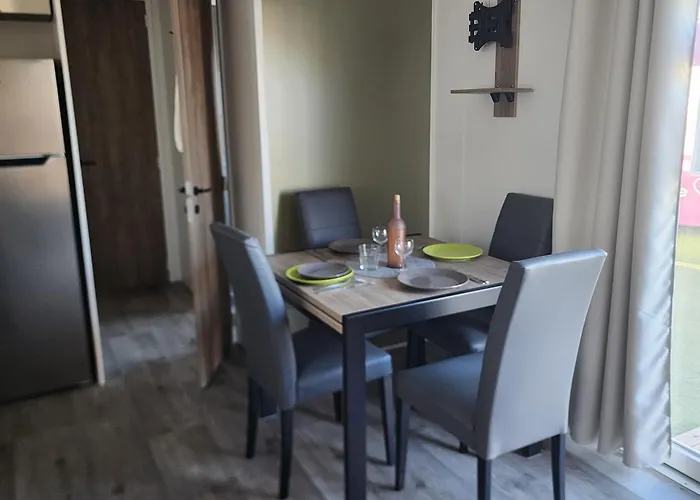 Mobil-Home Climatise A Valras Plage Dans Le Camping 4 Etoiles Les Sables Du Midi A 800M De La Plage