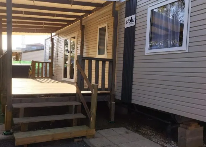 Mobil-Home Climatise A Valras Plage Dans Le Camping 4 Etoiles Les Sables Du Midi A 800M De La Plage