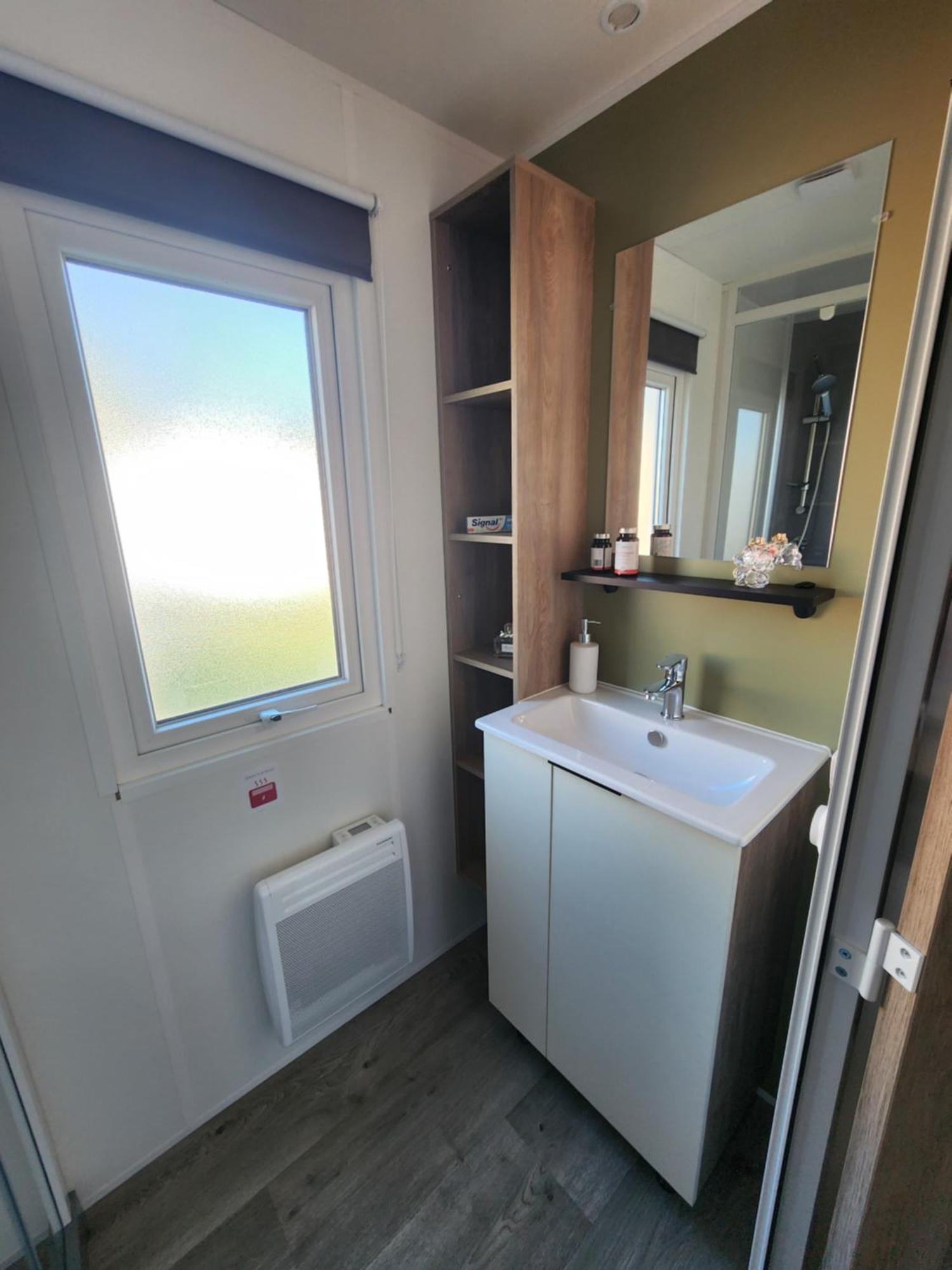 Mobil-home Climatise A Valras Dans Le 4 Etoiles Les Sables Du Midi A 800m De La * Serignan